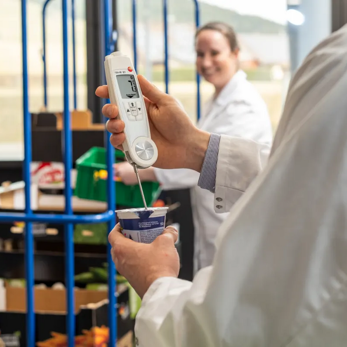 Testo 104-IR BT Infrared/Penetration Thermometer with App Connection