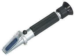 Extech RF20: Portable Salinity Refractometer (0 to 100ppt) with ATC - anaum.sa